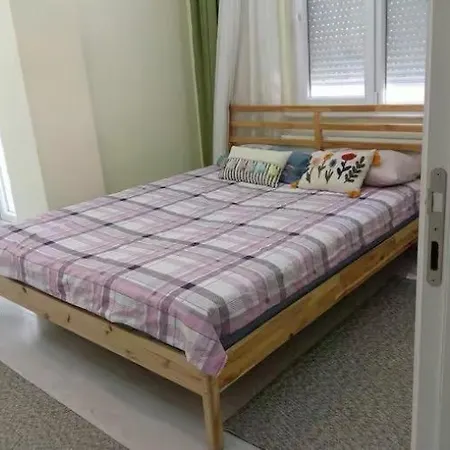 Cozy Flats With Balcony Apartment *