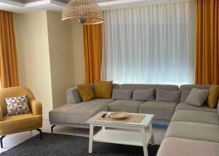 Cozy Flats With Balcony Апартаменты *