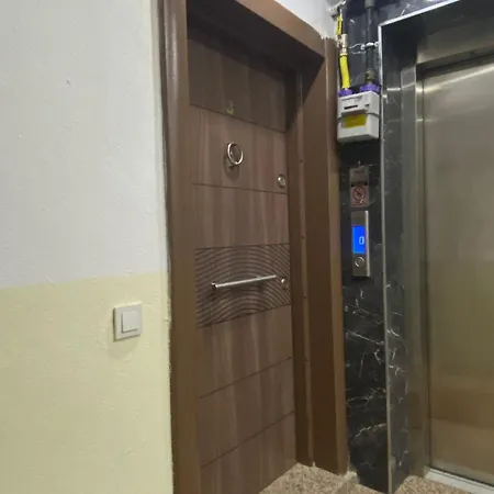 Cozy Flats With Balcony أنطاليا