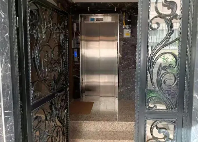 Cozy Flats With Balcony أنطاليا