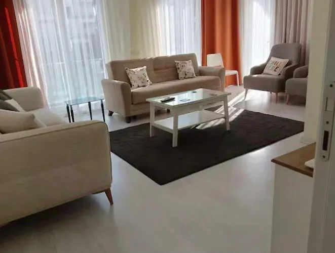 Cozy Flats With Balcony أنطاليا