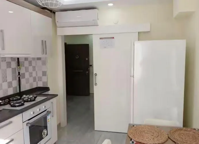 Cozy Flats With Balcony Apartment Antalya